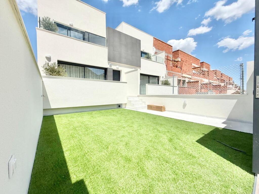 Adosados de obra nueva en venta en Cox - 44 casas modernas c - foto 3
