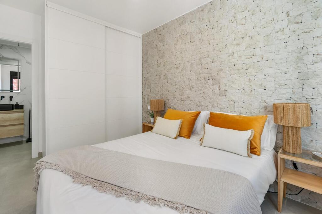 Apartamentos turísticos nuevos a 750m de la playa, en Santia - foto 11
