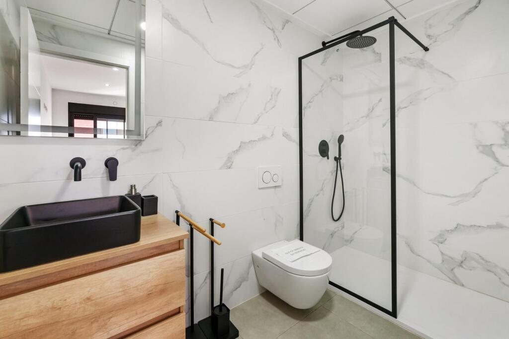 Apartamentos turísticos nuevos a 750m de la playa, en Santia - foto 12