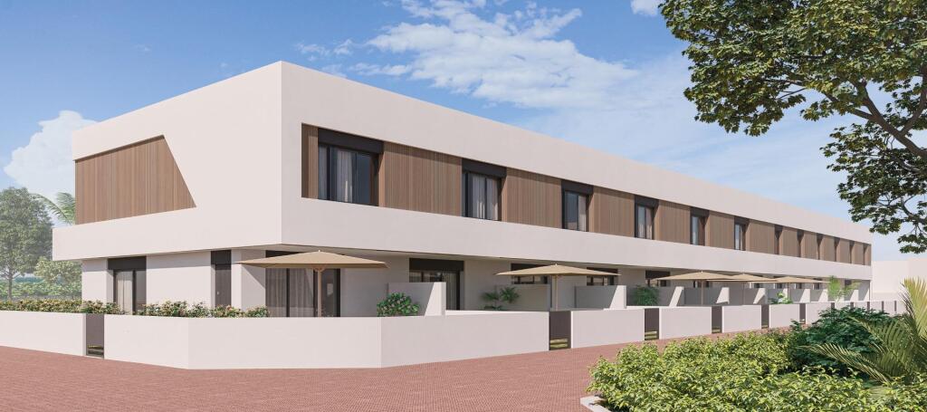 Viviendas adosadas de nueva construcción en Pilar de la Hora - foto 3