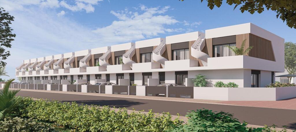 Viviendas adosadas de nueva construcción en Pilar de la Hora - foto 7