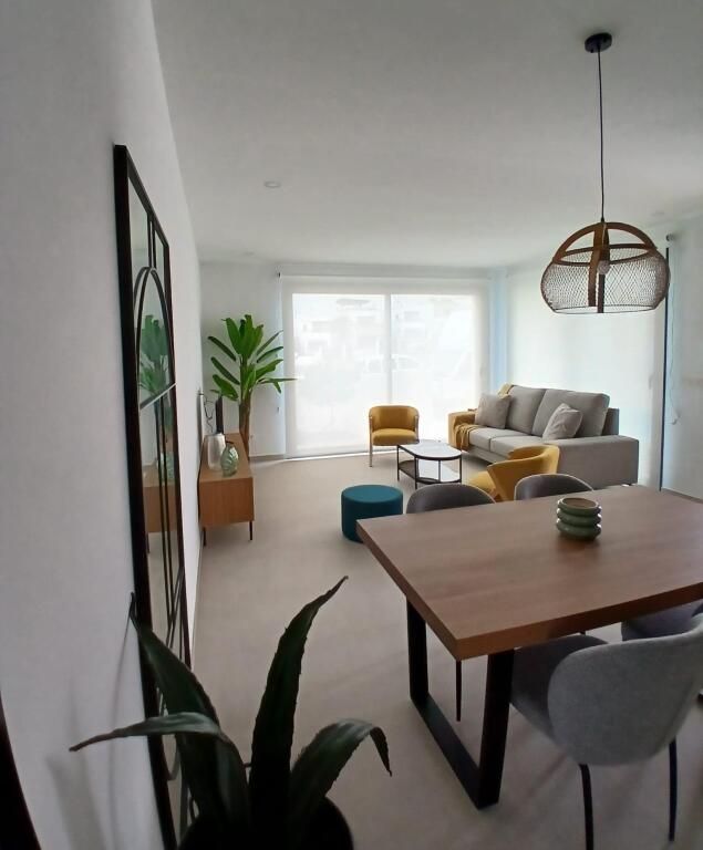 Villas adosadas de obra nueva con amplias terrazas en Bigast - foto 3