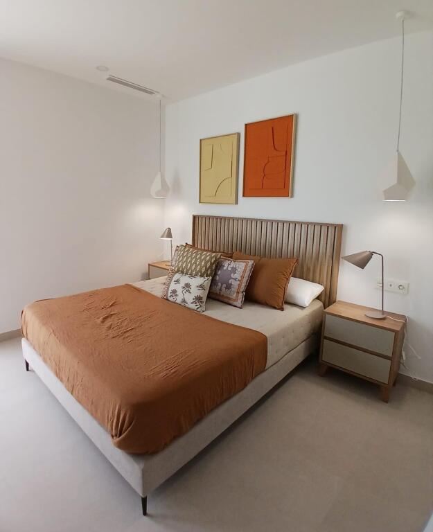 Villas adosadas de obra nueva con amplias terrazas en Bigast - foto 8