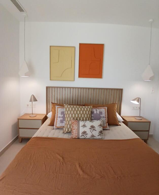 Villas adosadas de obra nueva con amplias terrazas en Bigast - foto 10