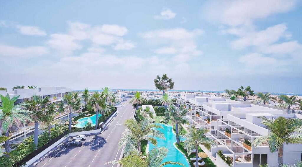 Apartamentos y Áticos de Obra Nueva a Pocos Metros de la Pla - foto 16