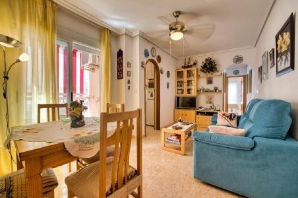 Apartamento a pocos metros de playas - foto 3