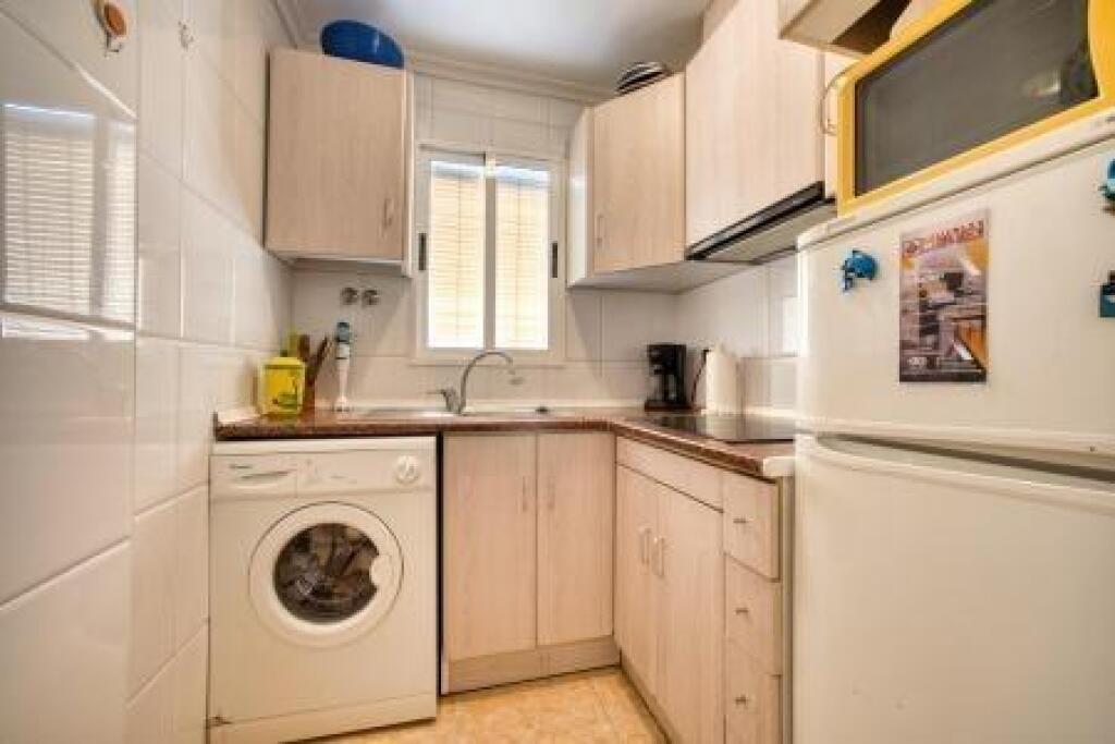 Apartamento a pocos metros de playas - foto 6