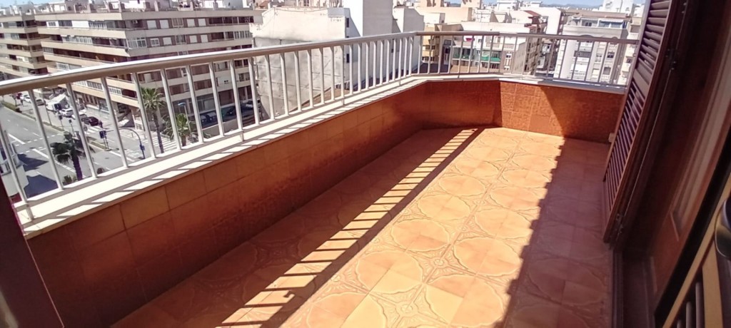 Piso en Venta en Torrevieja Alicante - foto 2