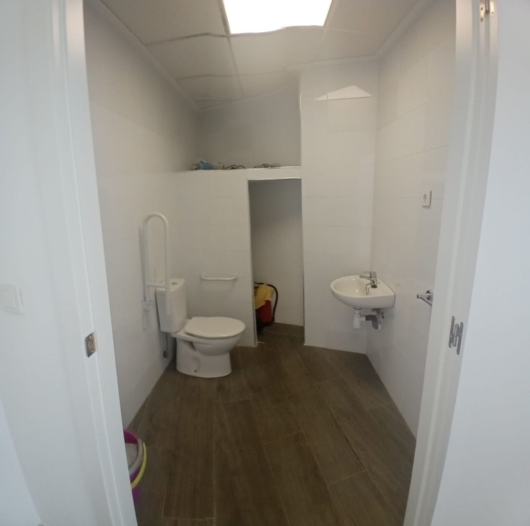 Local comercial en Venta en Torrevieja Alicante - foto 4