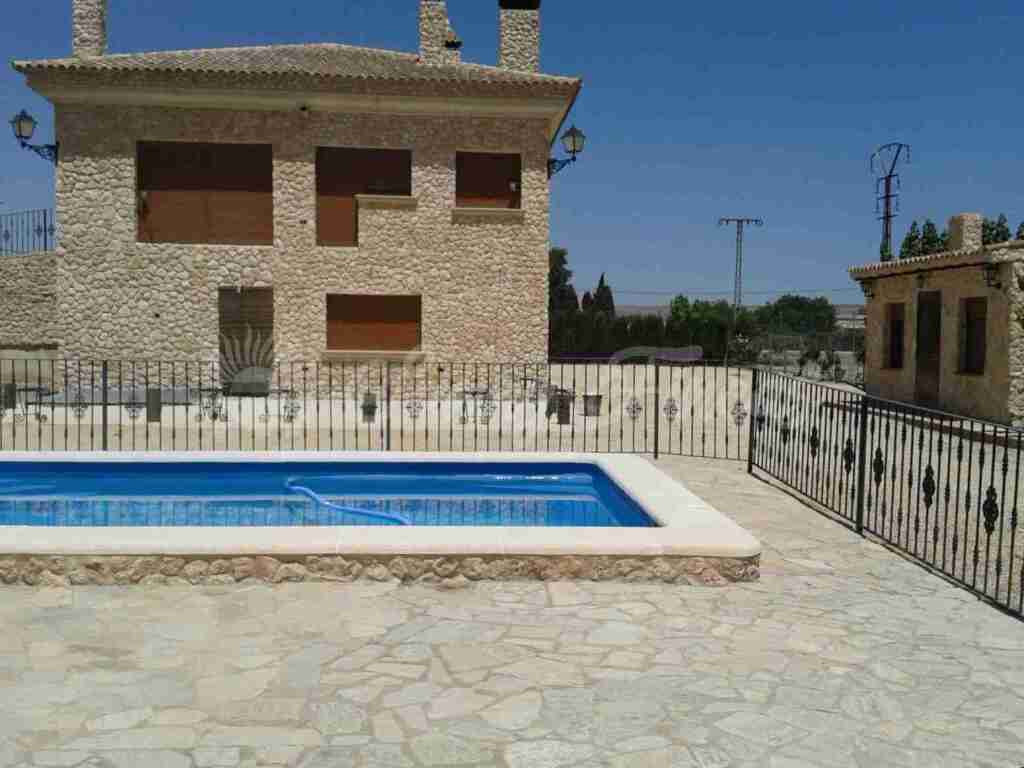 Casa-Chalet en Venta en Villena Alicante - foto 2