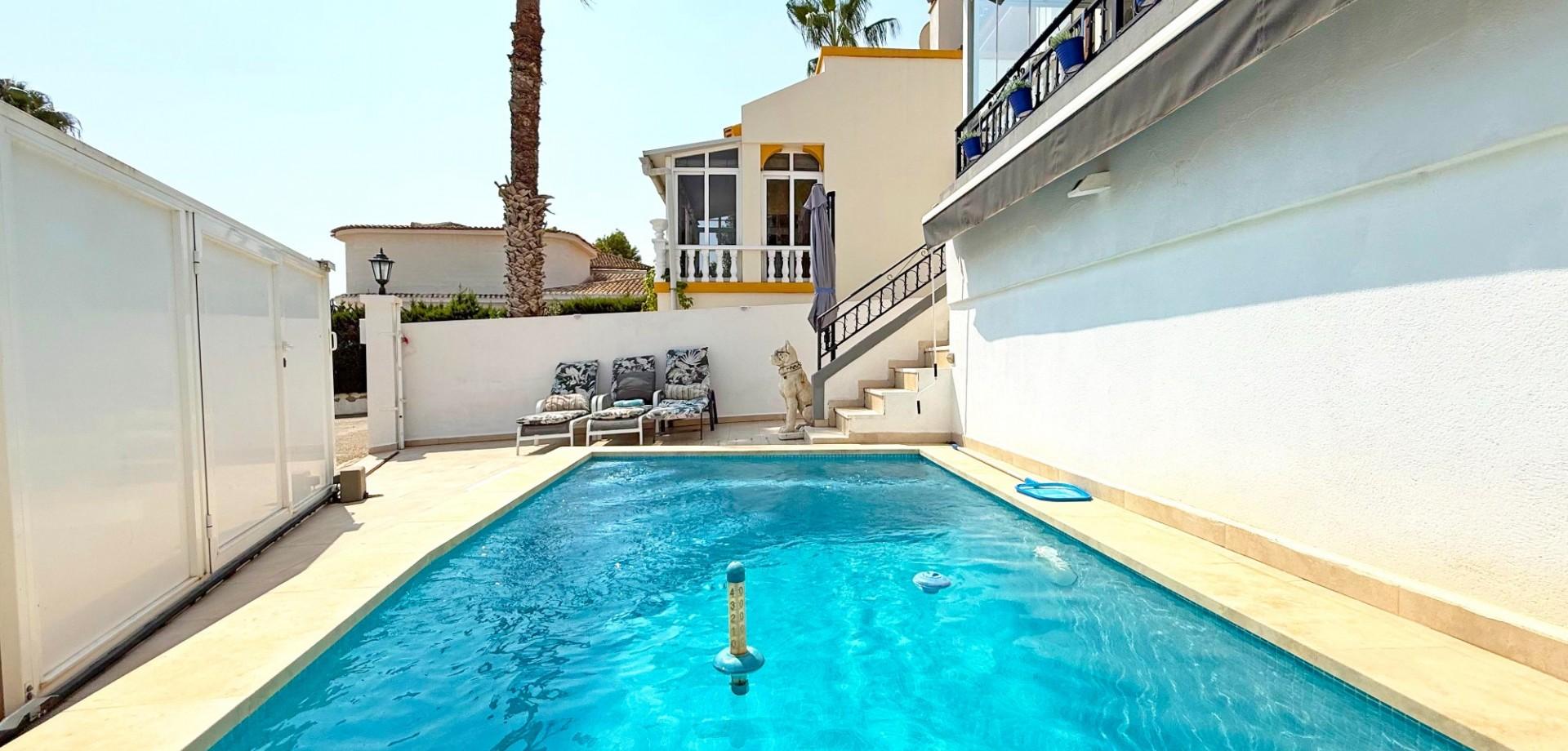 Chalet 3 habitaciones 96m² en venta - Villamartin - foto 2