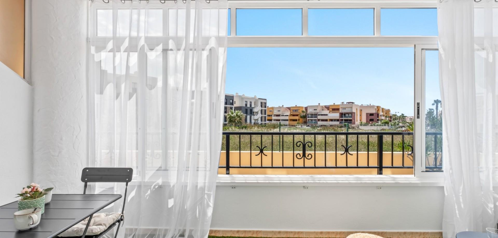 Apartamento 2 habitaciones 68m² en venta - Punta Prima - foto 13