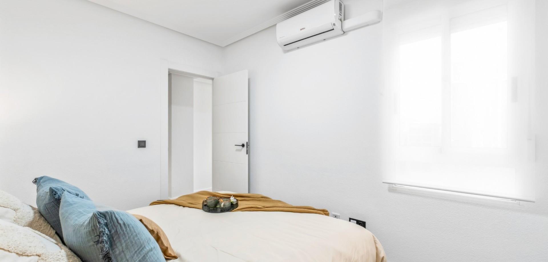 Apartamento 2 habitaciones 68m² en venta - Punta Prima - foto 8