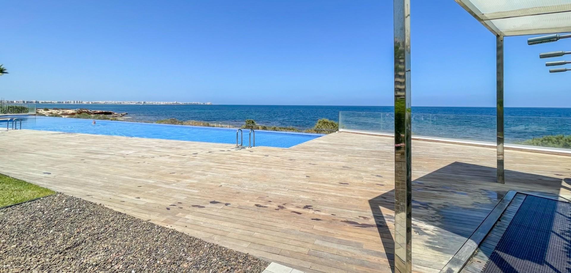 Apartamento 3 habitaciones 146m² en venta - Punta Prima - foto 3