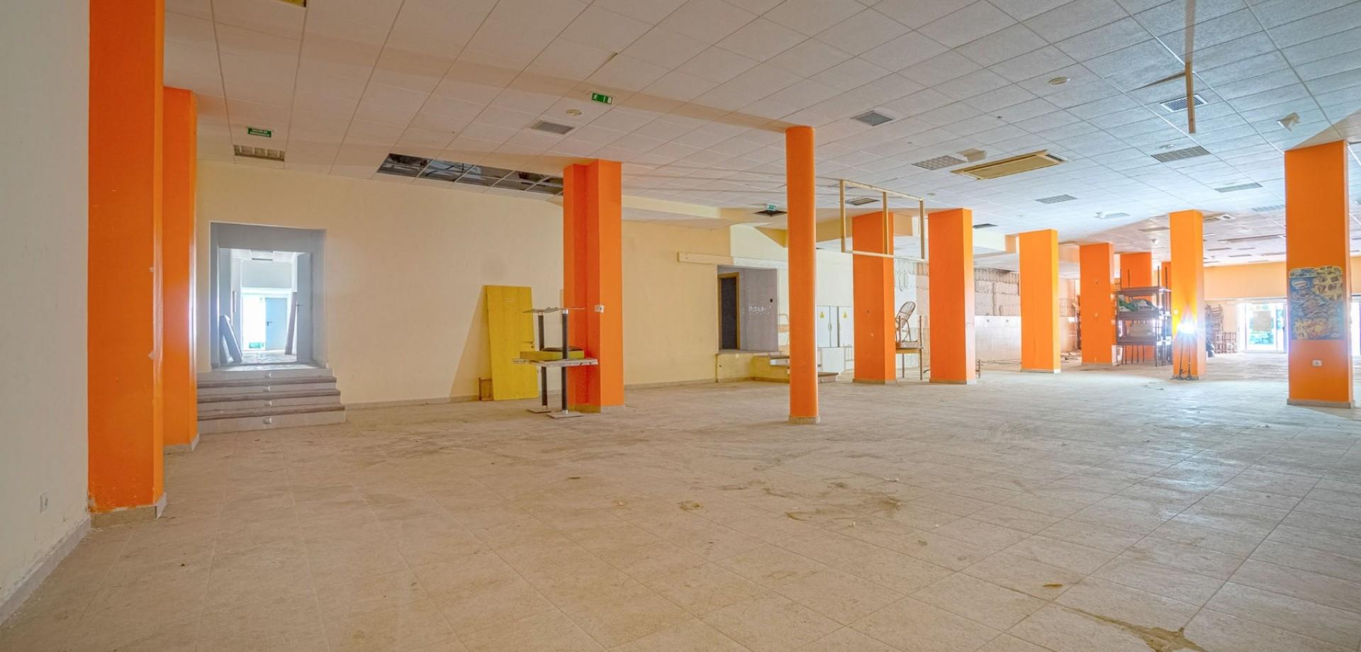 Local comercial 1 habitación 722m² en venta - Habaneras - foto 11