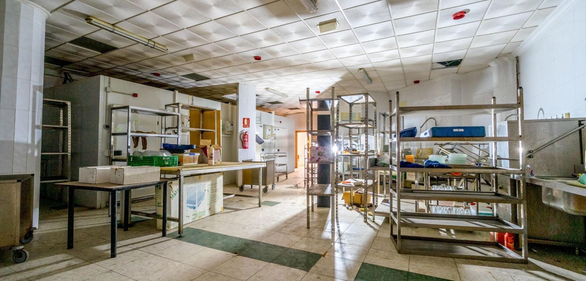 Local comercial 1 habitación 722m² en venta - Habaneras - foto 12