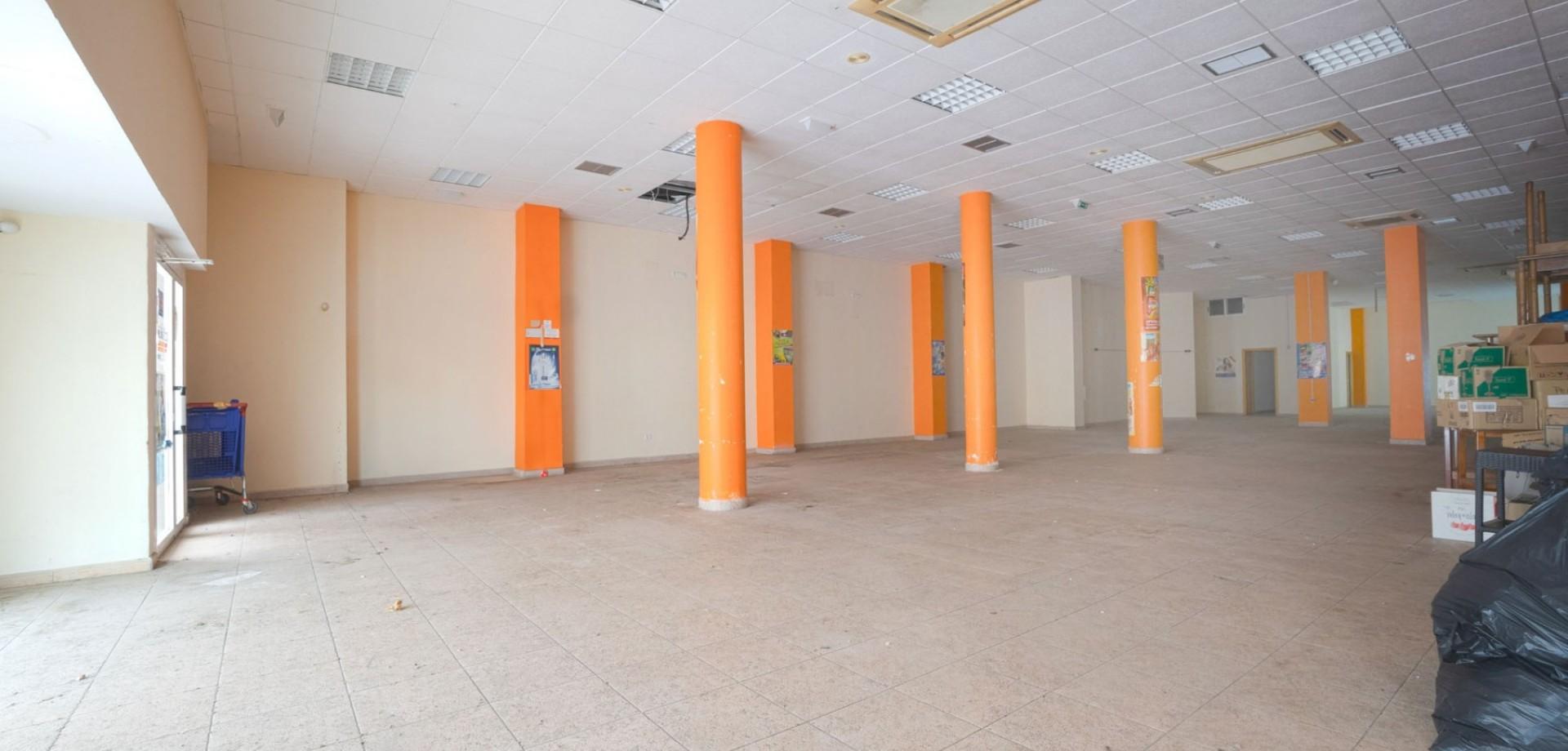 Local comercial 1 habitación 722m² en venta - Habaneras - foto 28