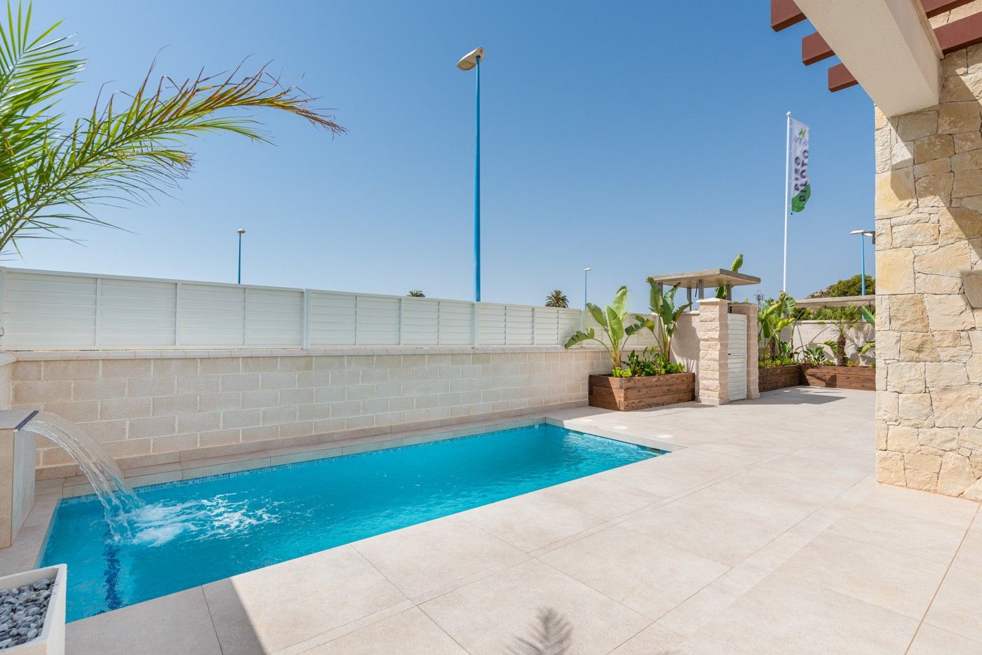 Villa 3 habitaciones 90m² en venta - Zona nudista - foto 3