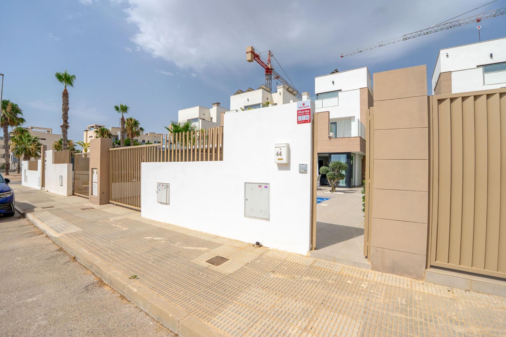 Villa 3 habitaciones 178m² en venta - Urbanizaciones - foto 49
