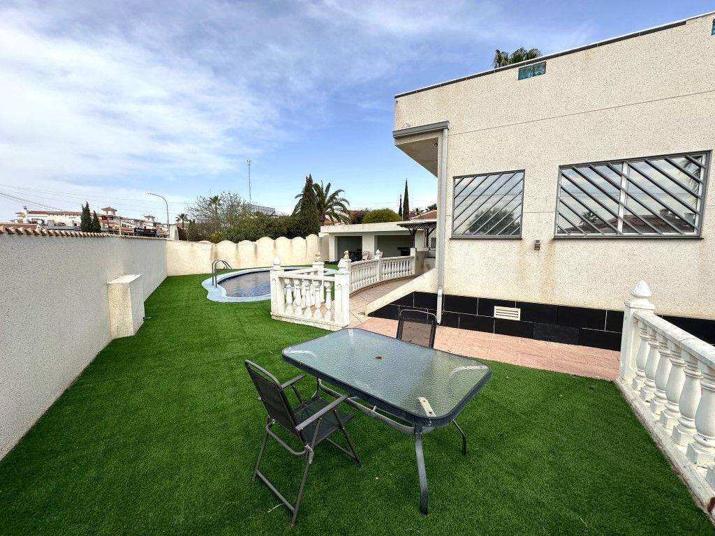 Chalet 3 habitaciones 138m² en venta - Centro de la Ciudad Q - foto 4