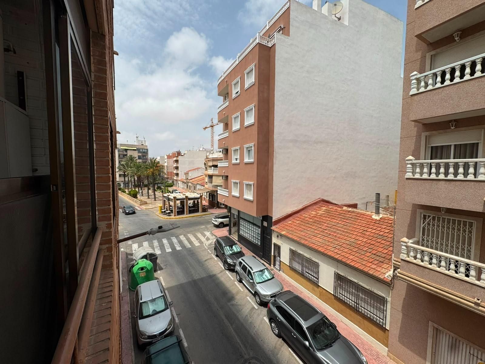 ¡Amplio Estudio en el corazón de Torrevieja! - foto 9