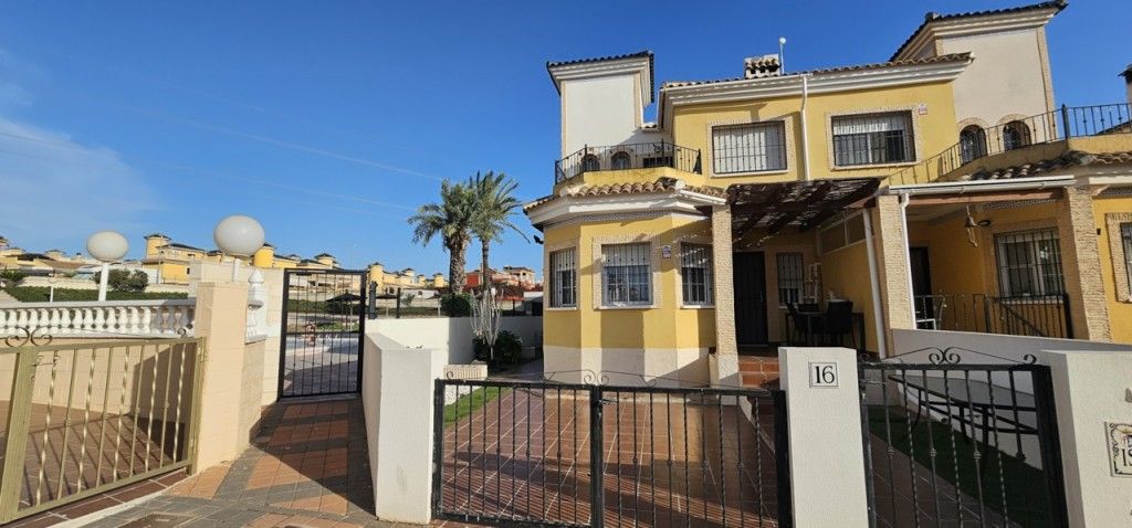Villa 3 habitaciones 101m² en venta - Costa blanca sur