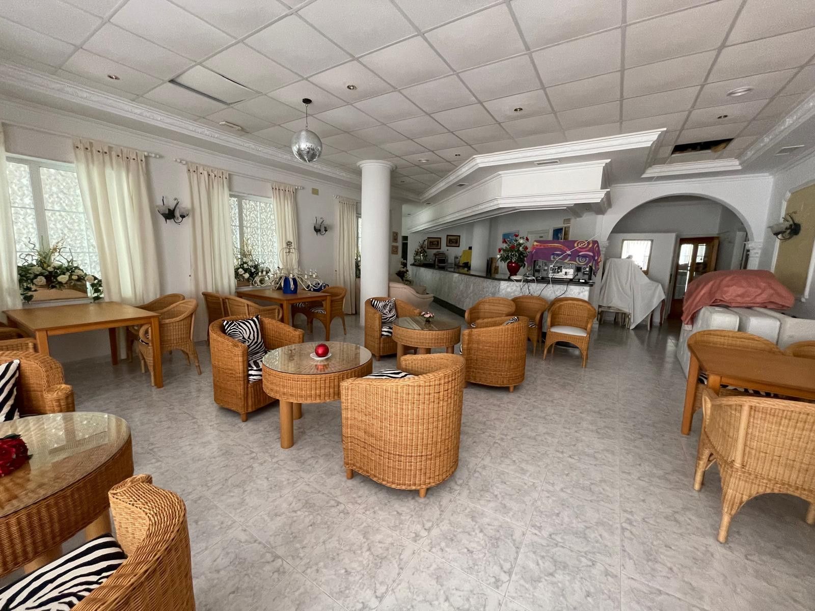 Negocio en venta - Urbanizaciones - foto 10