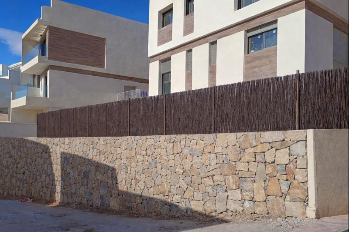 Villa 3 habitaciones 240m² en venta - PAU 26