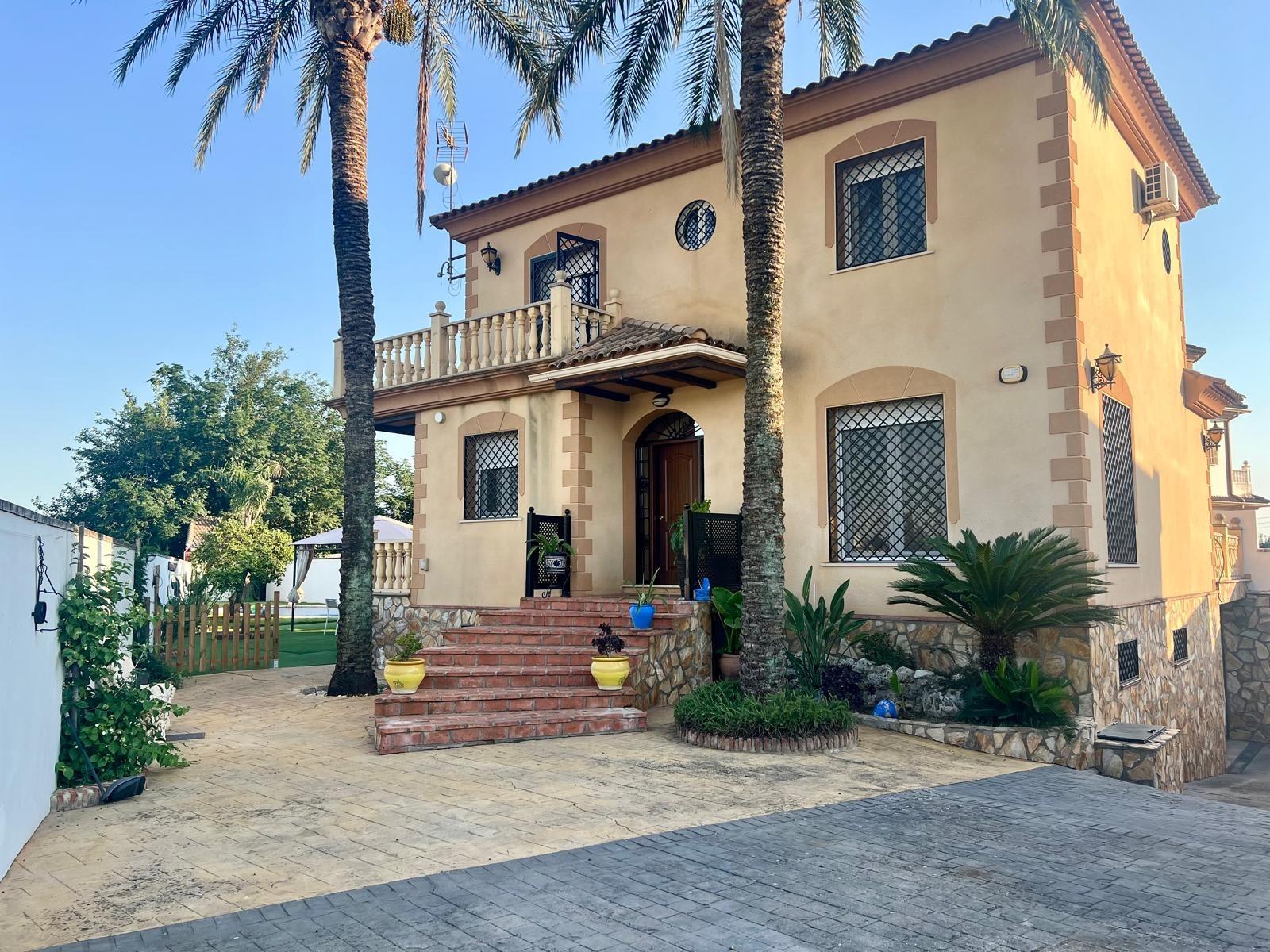 E.  ¡Gran oportunidad! Vivienda con terreno, piscina y negoc - foto 2