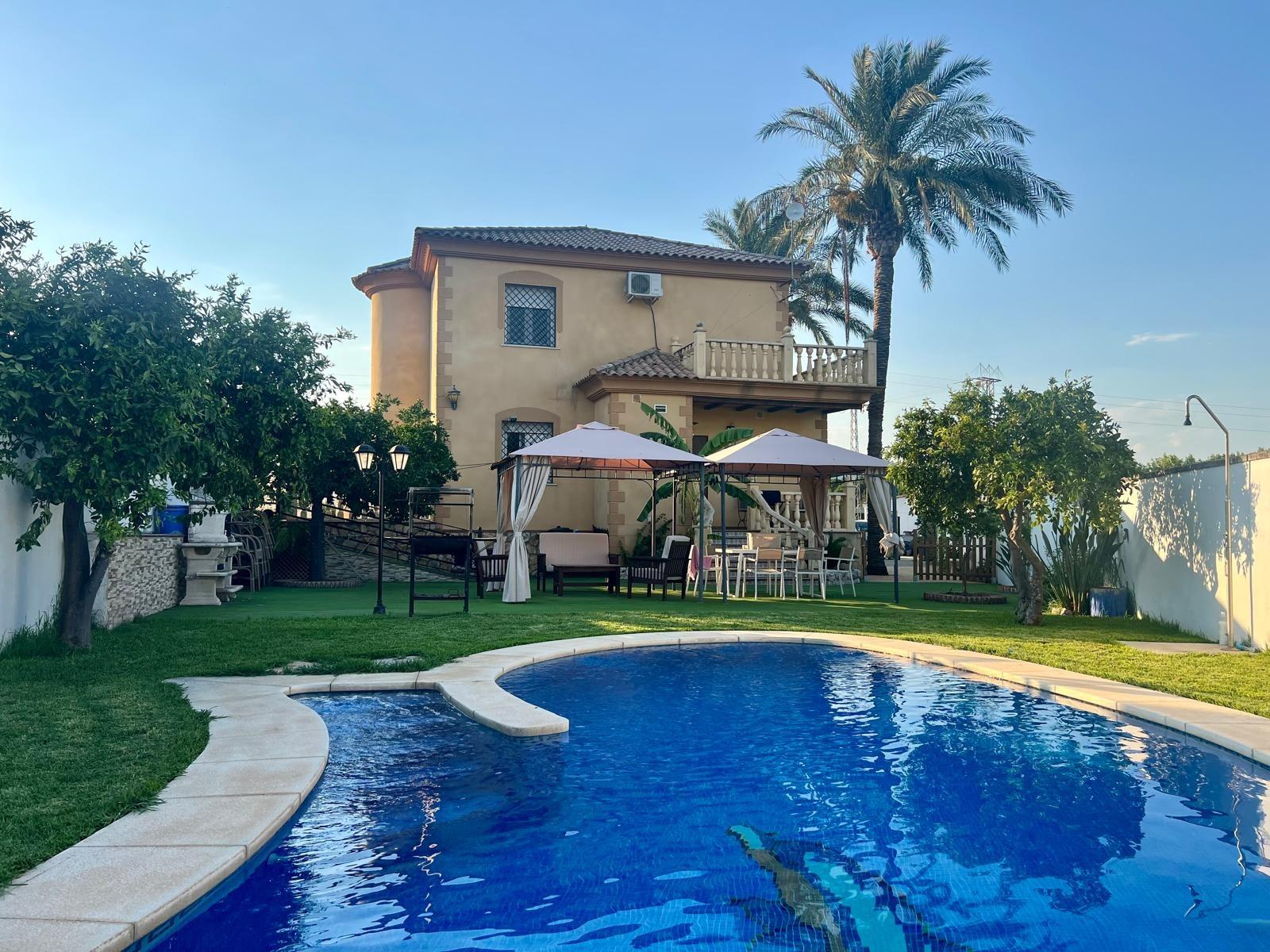 E.  ¡Gran oportunidad! Vivienda con terreno, piscina y negoc - foto 18