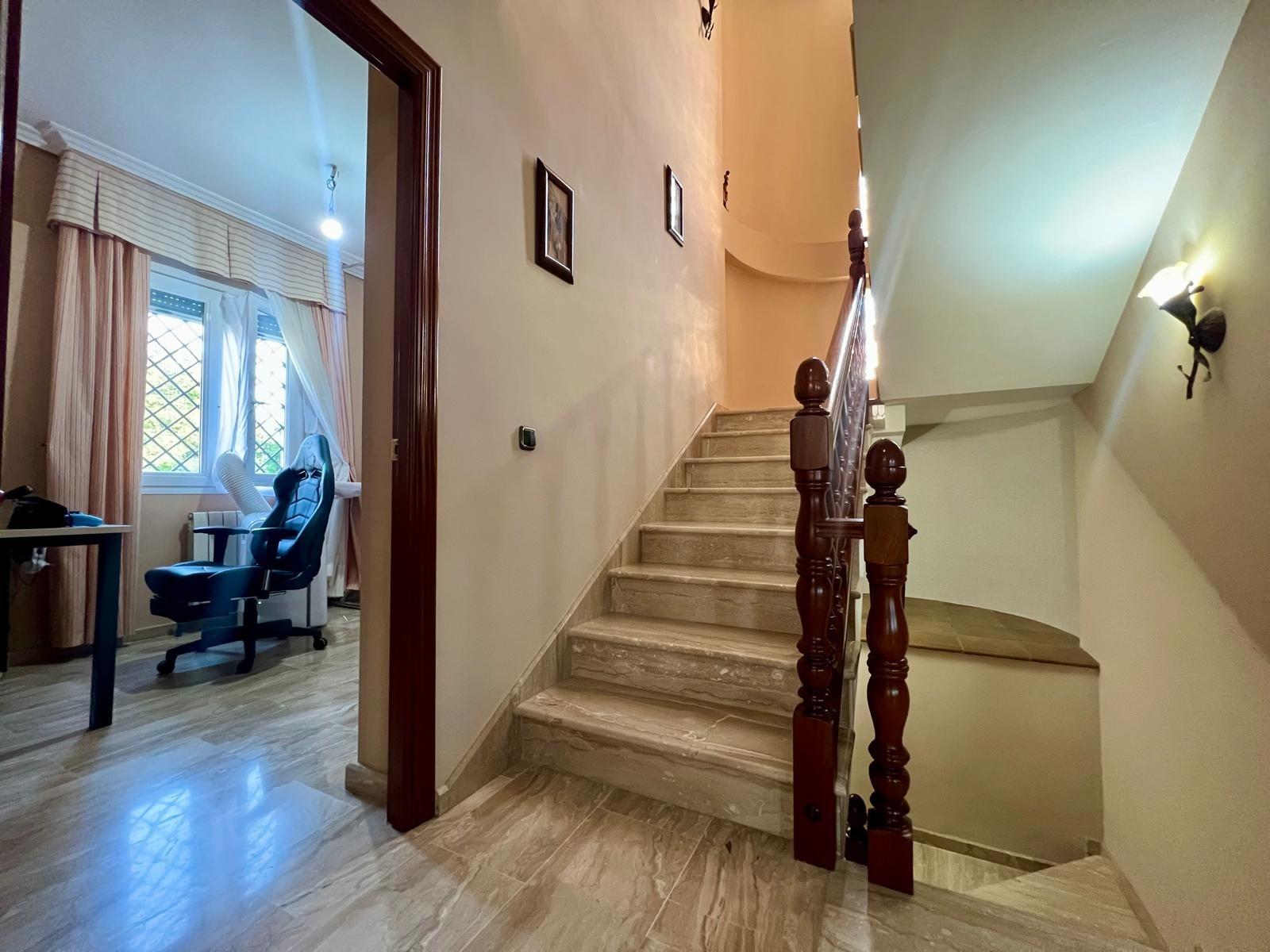 E.  ¡Gran oportunidad! Vivienda con terreno, piscina y negoc - foto 28