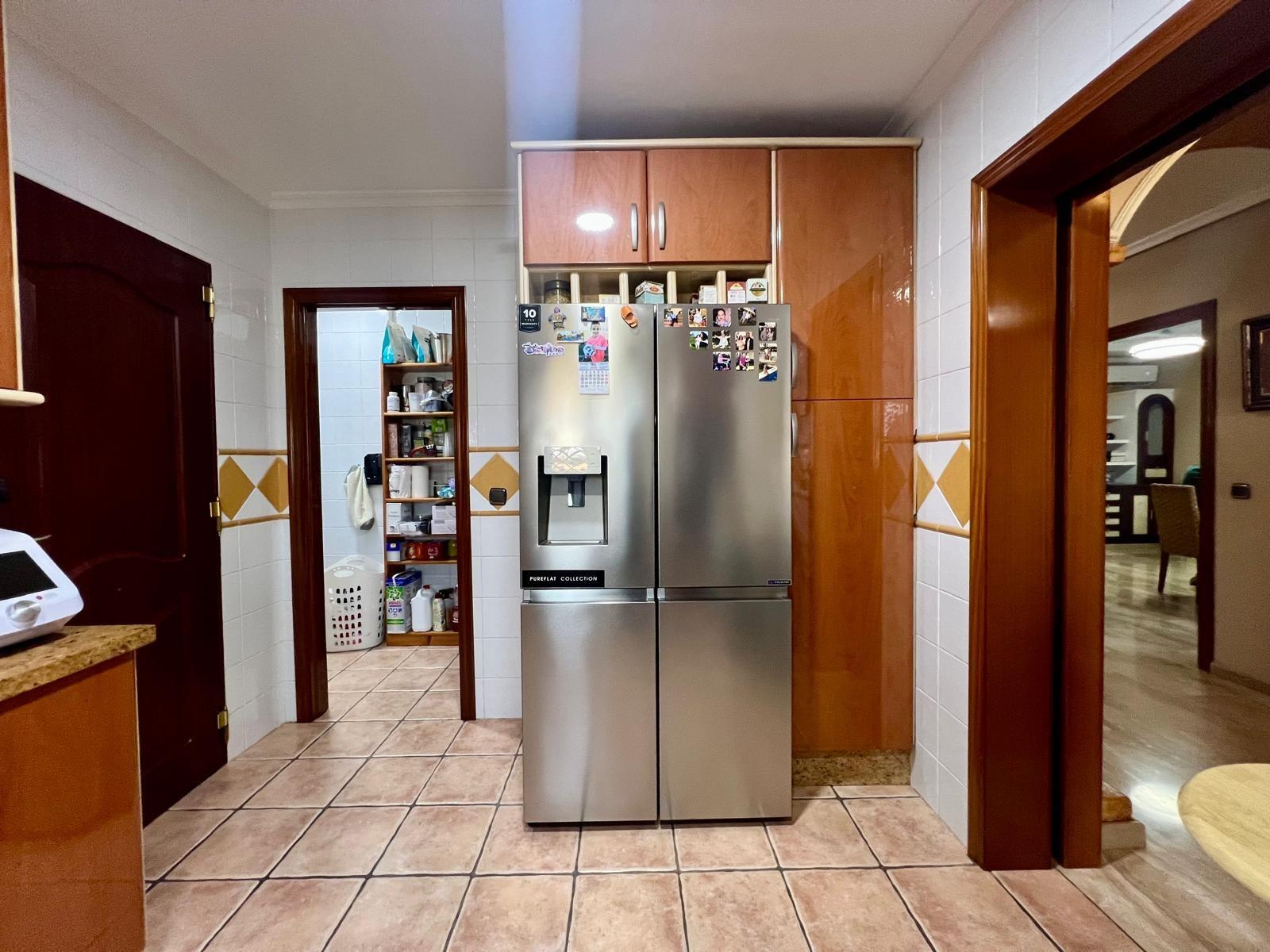 E.  ¡Gran oportunidad! Vivienda con terreno, piscina y negoc - foto 32