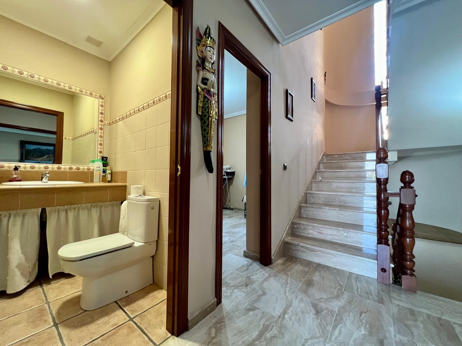 E.  ¡Gran oportunidad! Vivienda con terreno, piscina y negoc - foto 37