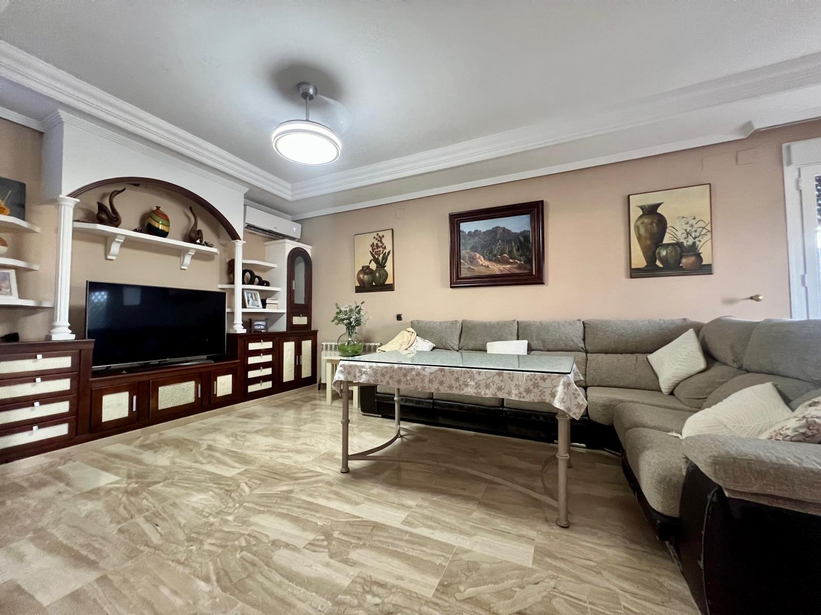 E.  ¡Gran oportunidad! Vivienda con terreno, piscina y negoc - foto 43