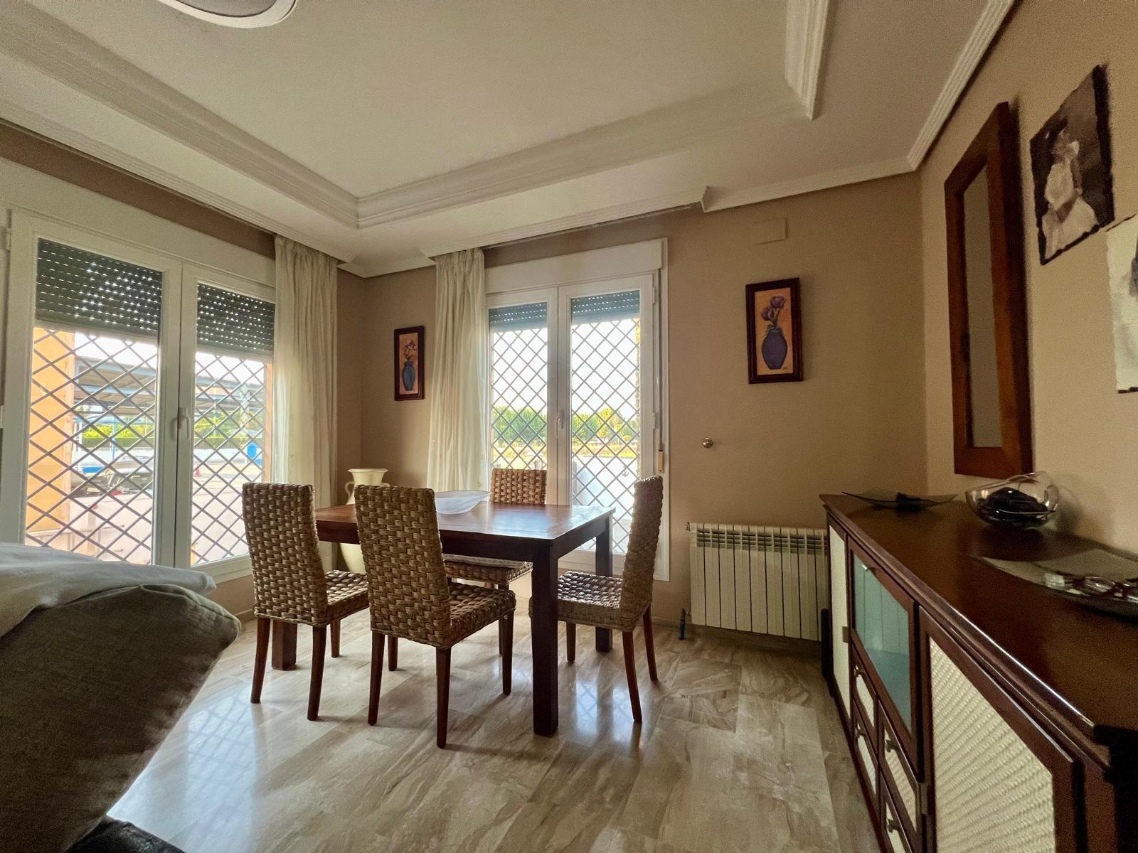 E.  ¡Gran oportunidad! Vivienda con terreno, piscina y negoc - foto 50