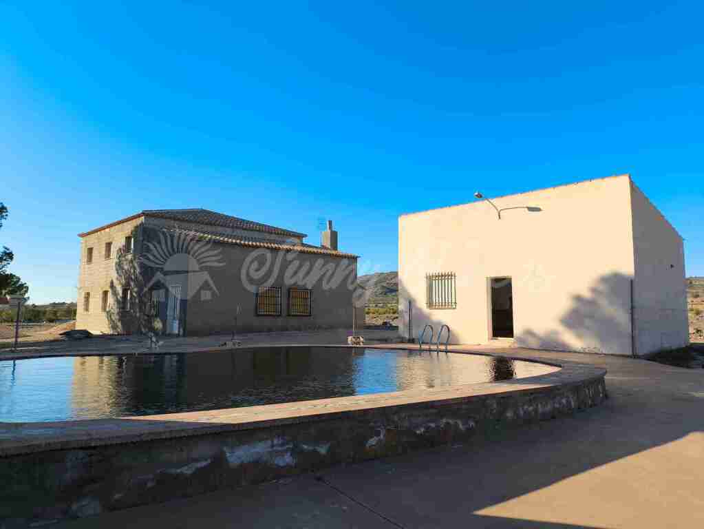 Casa de campo-Masía en Venta en Yecla Murcia