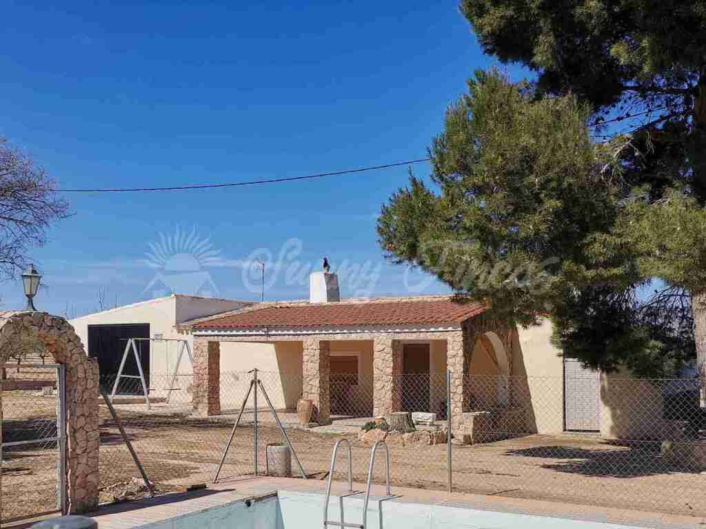 Casa de campo-Masía en Venta en Yecla Murcia