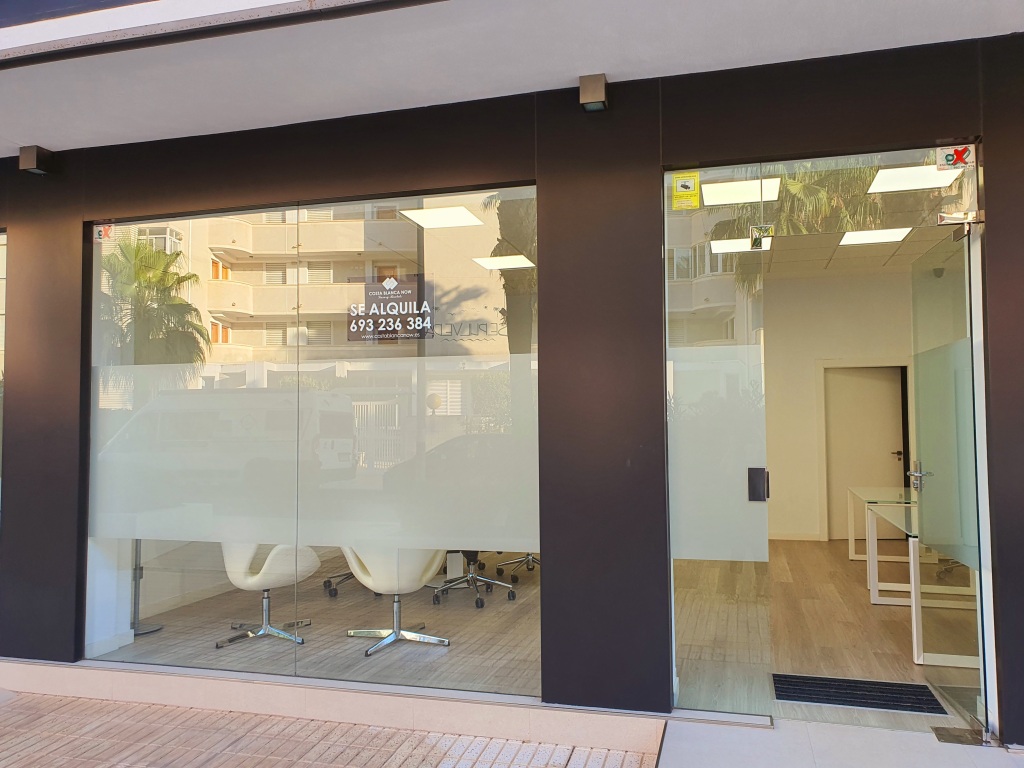 Local comercial en Alquiler en Albir Alicante - foto 17
