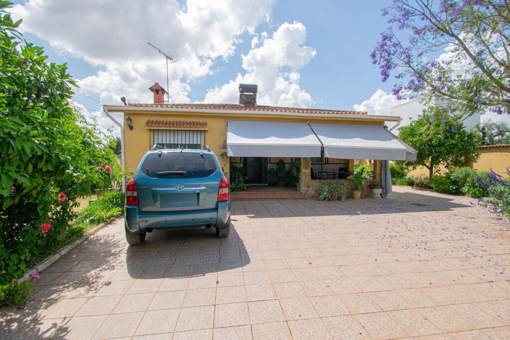 Espectacular Chalet con viviendas independientes - foto 2