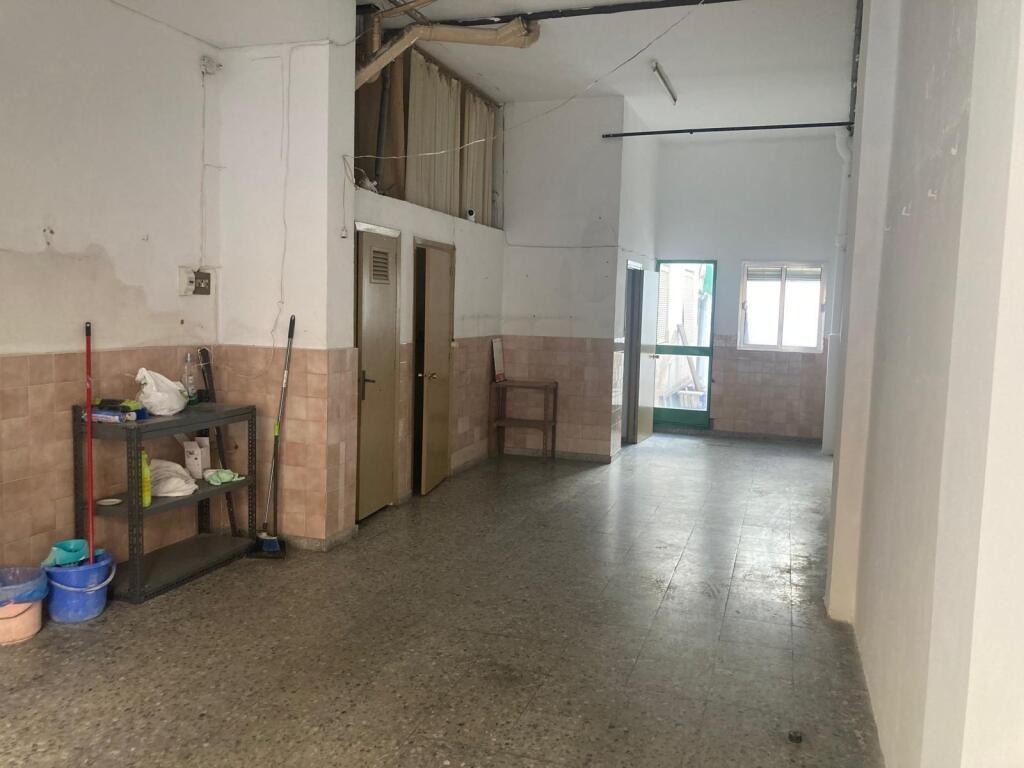 LOCAL COMERCIAL EN ALQUILER EN ZONA DOCTOR FEDRIANI