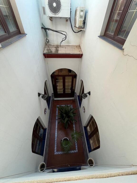 Gran vivienda adosada en Pilas, cerca del Polideportivo Muni - foto 12