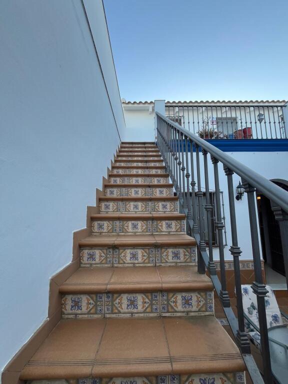 Gran vivienda adosada en Pilas, cerca del Polideportivo Muni - foto 23