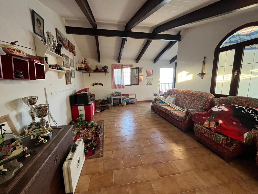 Gran vivienda adosada en Pilas, cerca del Polideportivo Muni - foto 27