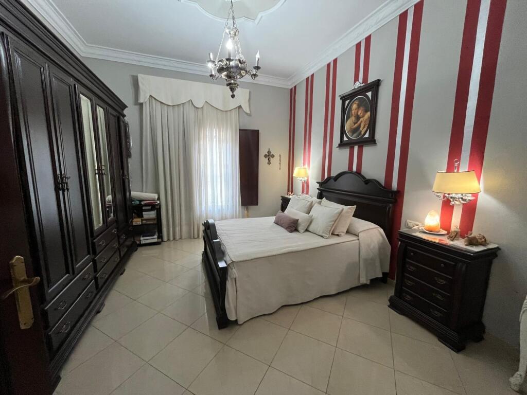 Gran vivienda adosada en Pilas, cerca del Polideportivo Muni - foto 31
