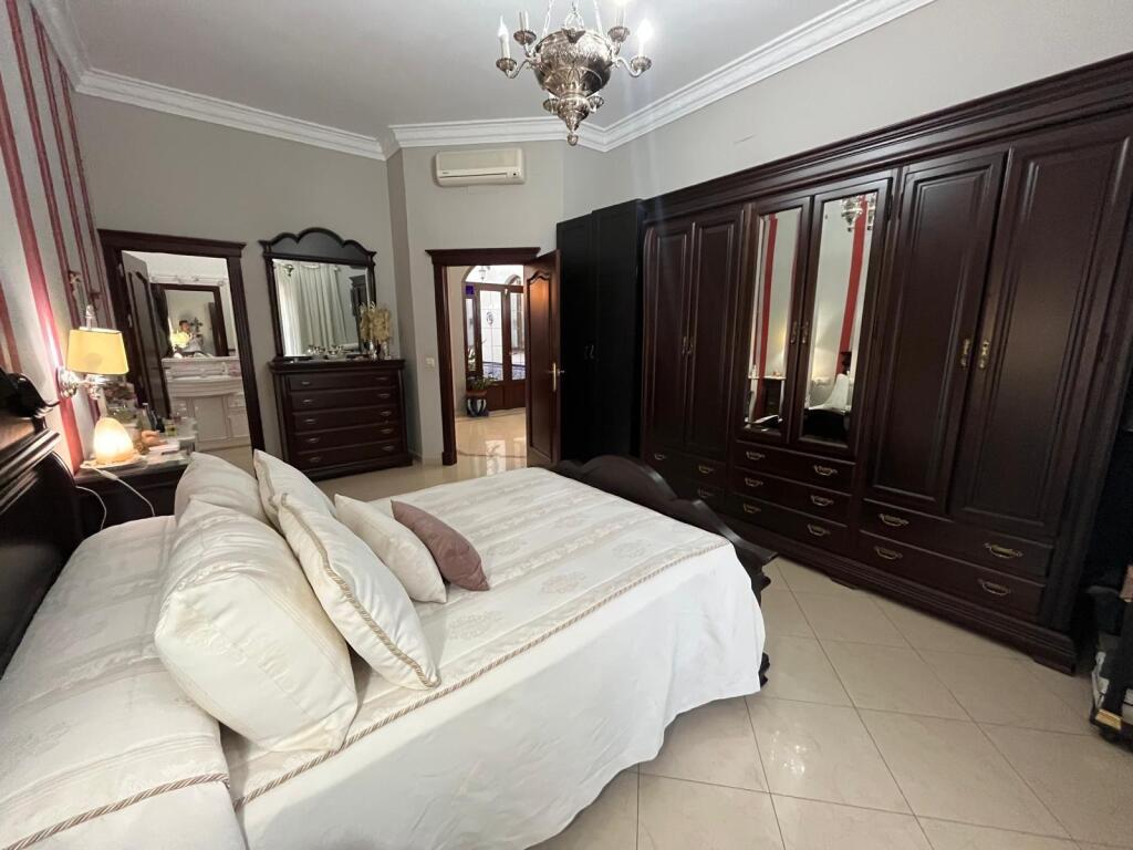 Gran vivienda adosada en Pilas, cerca del Polideportivo Muni - foto 32