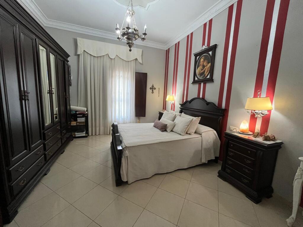 Gran vivienda adosada en Pilas, cerca del Polideportivo Muni - foto 34