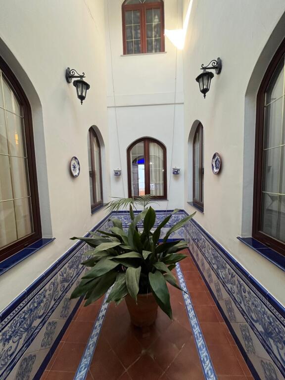 Gran vivienda adosada en Pilas, cerca del Polideportivo Muni - foto 10