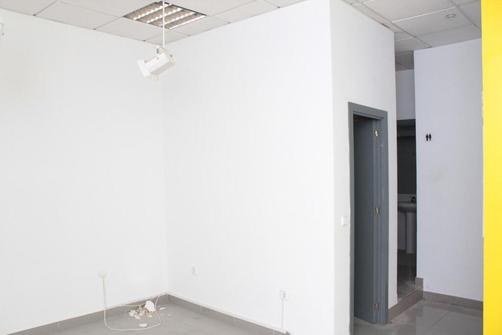 LOCAL 268 m2 en SEVILLA ESTE. Ideal para:  GIMNASIO, CENTRO  - foto 14