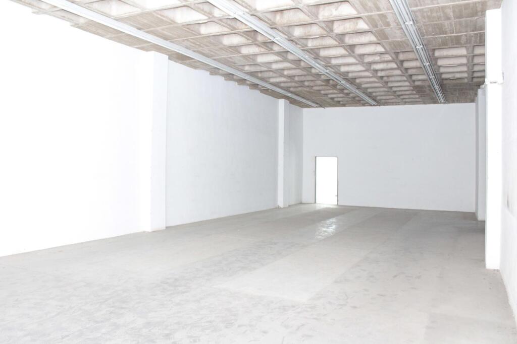 LOCAL 268 m2 en SEVILLA ESTE. Ideal para:  GIMNASIO, CENTRO  - foto 21