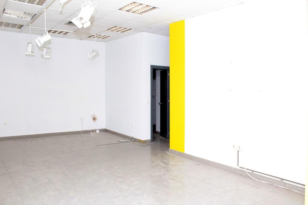 LOCAL 268 m2 en SEVILLA ESTE. Ideal para:  GIMNASIO, CENTRO  - foto 10